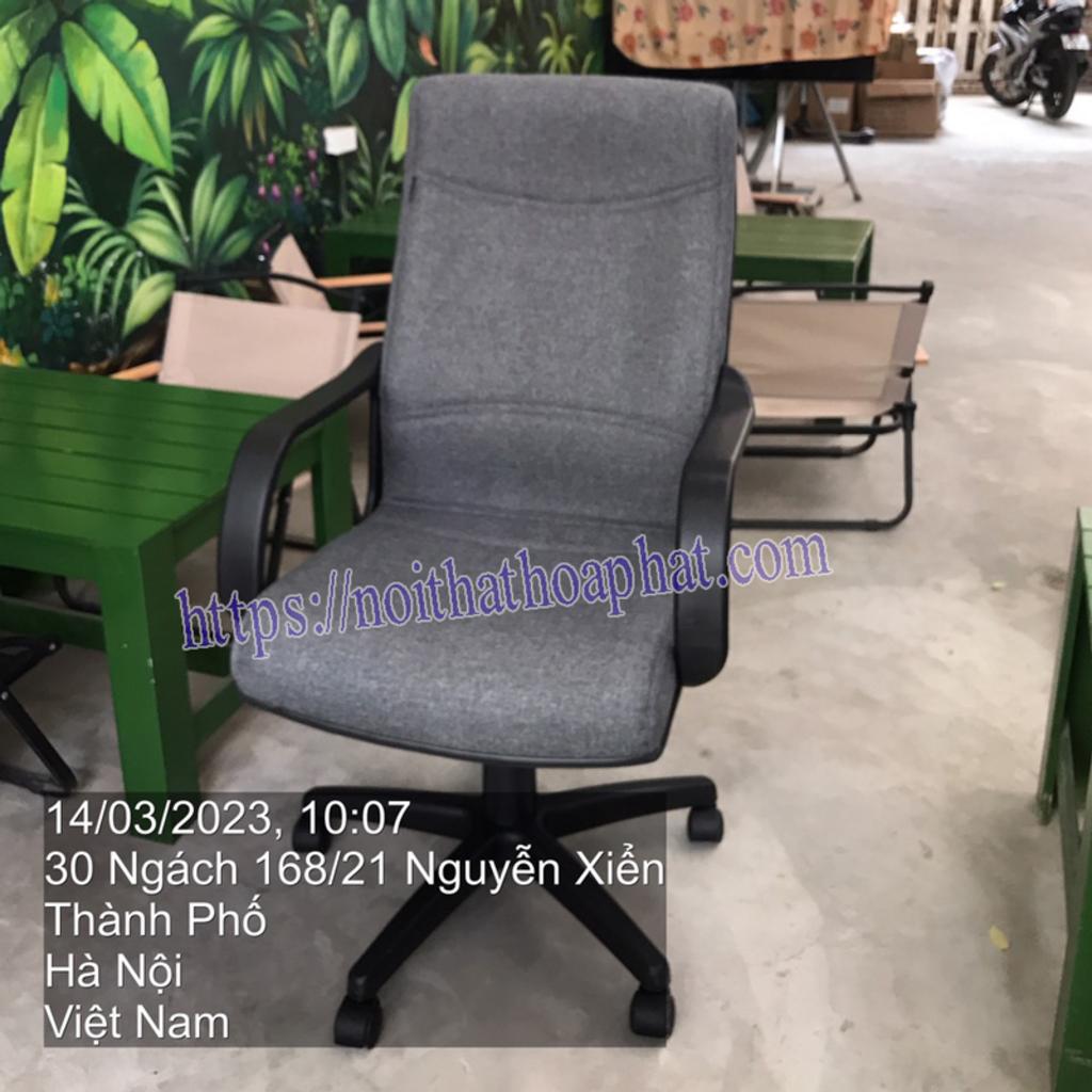 Thiết kế lưng cao thoải mái hỗ trợ cột sống