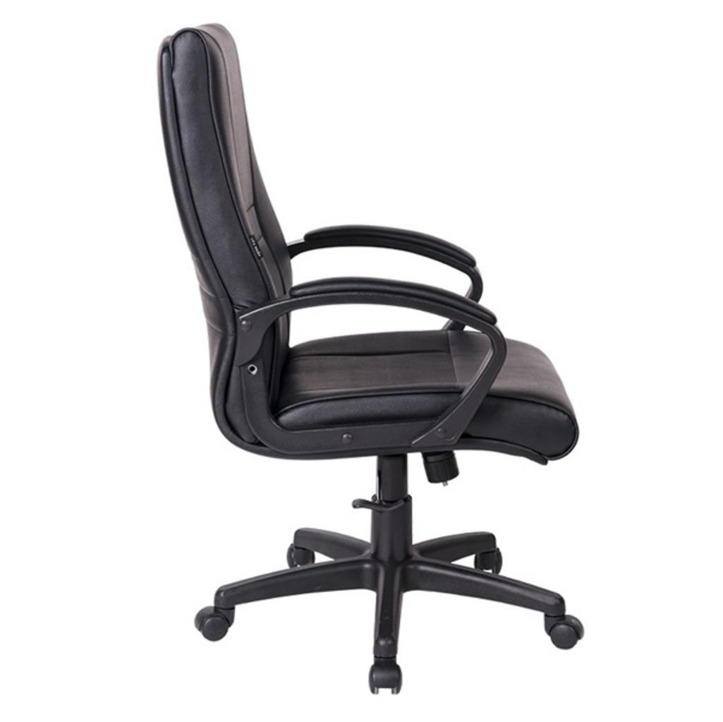 Khung ghế bền chắc với chân nhựa cao cấp