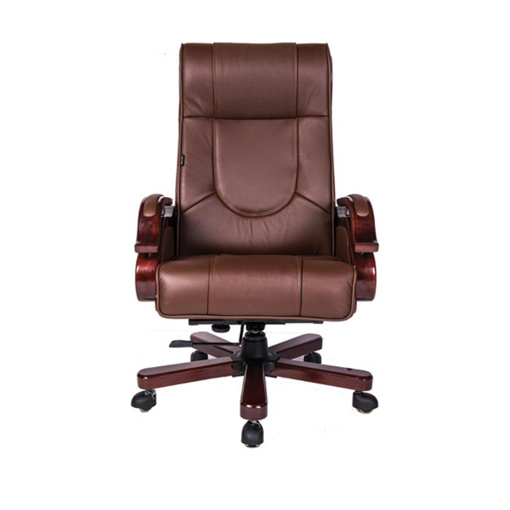 Thiết kế sang trọng với chất liệu da thật và gỗ tự nhiên