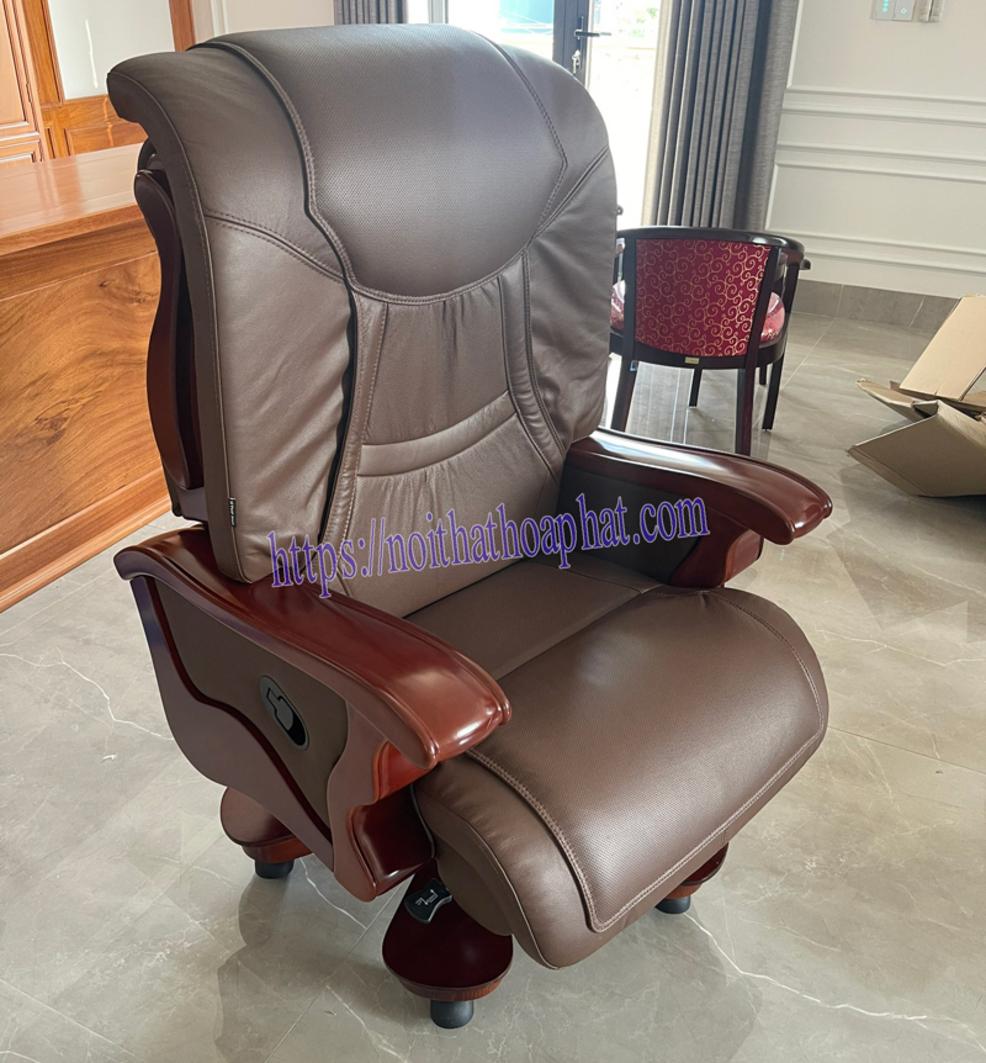 Tay ghế và chân ghế gỗ tự nhiên