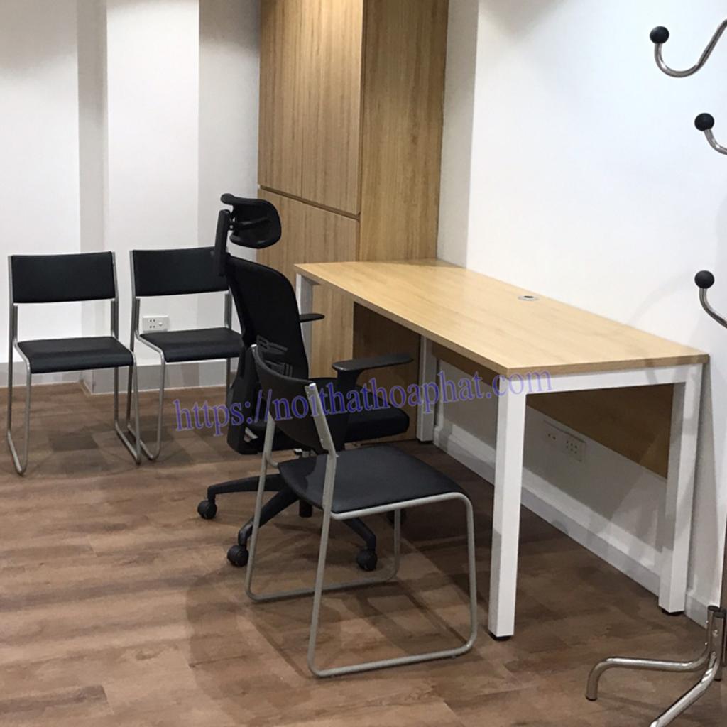 Tay ghế chữ T thiết kế tiện dụng