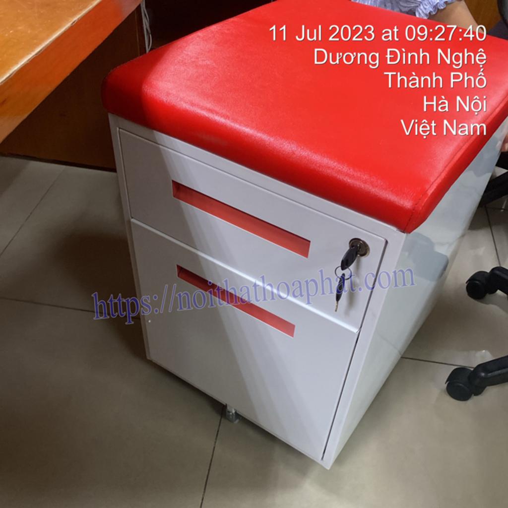 Bên trong ngăn kéo hộc sắt tài liệu HS3 mở rộng