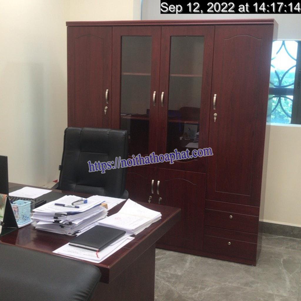 Chi tiết ngăn kéo và khóa của tủ giám đốc DC1840H1