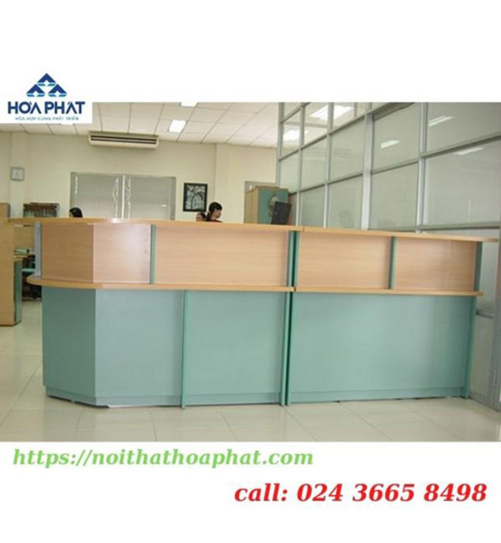 Vách ngăn gỗ VNG07 trong môi trường văn phòng hiện đại