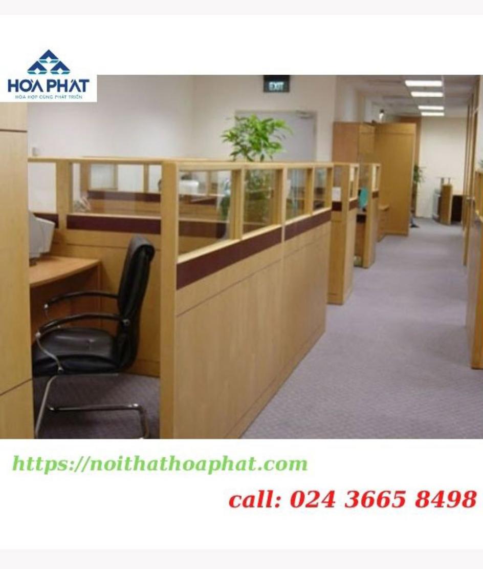 Vách ngăn gỗ Verneer VNV04 với bề mặt veneer bóng sáng, khung gỗ Finger chắc chắn phục vụ văn phòng hiện đại