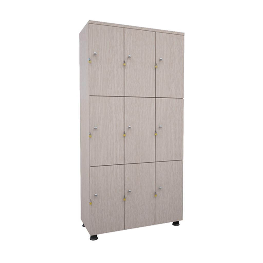 Tủ Locker Gỗ TUG09 với 9 ngăn trong môi trường văn phòng hiện đại