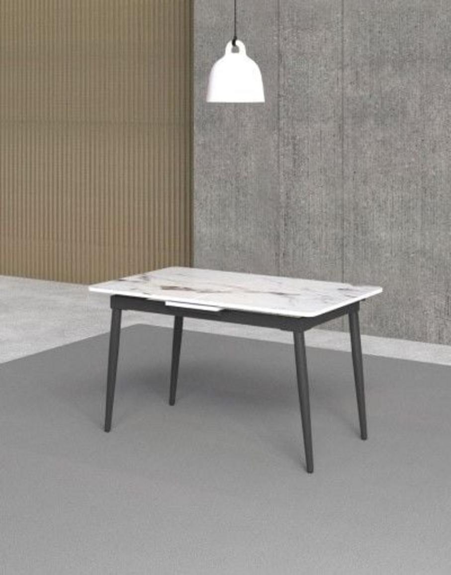 Bảng so sánh các loại bàn ăn hiện đại về giá, tính năng và thiết kế.