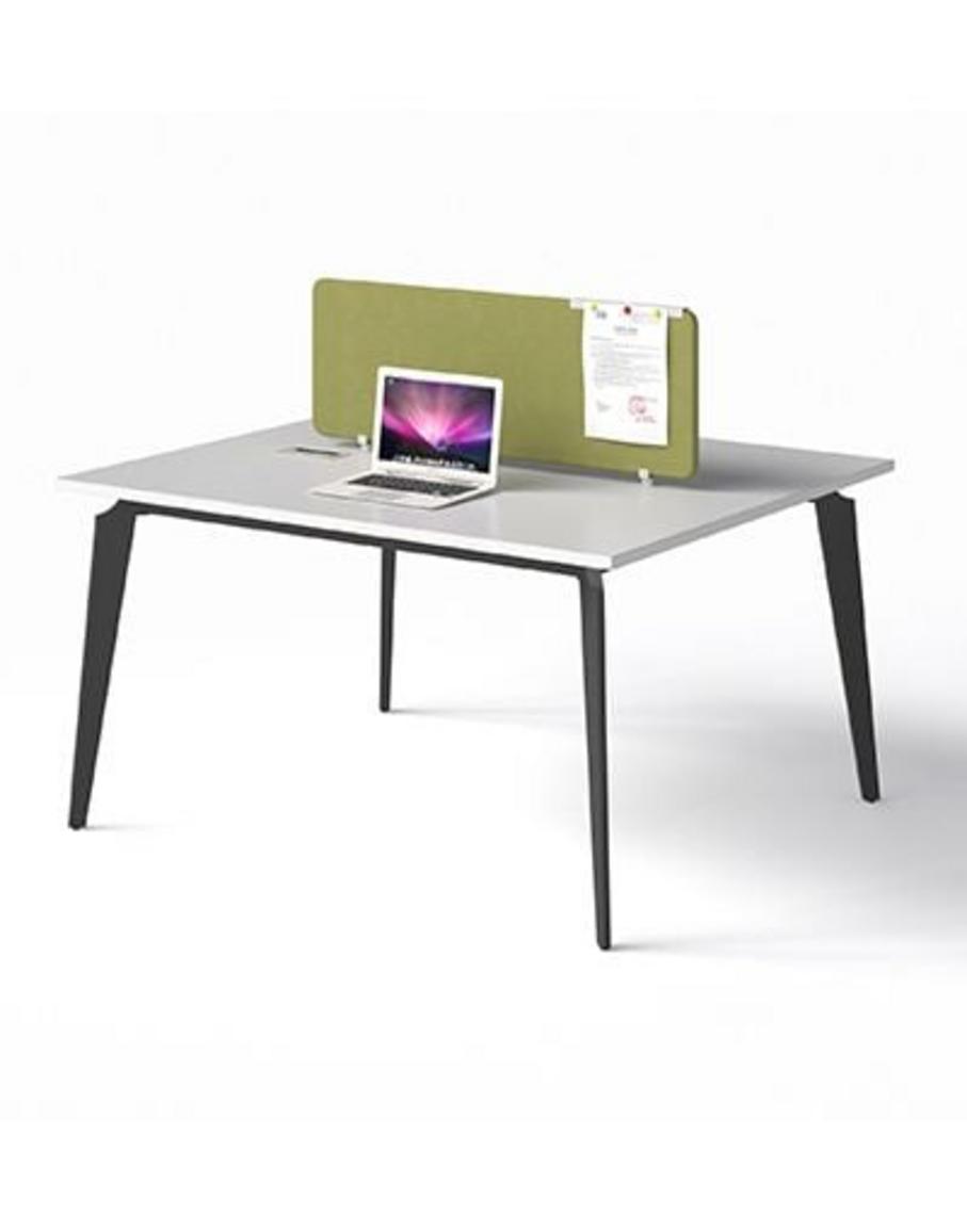 Ảnh phong làm việc hiện đại sử dụng bàn 1910B12-2 1910B14-2 ánh sáng tự nhiên màu sắc trung tính không gian gọn gàng