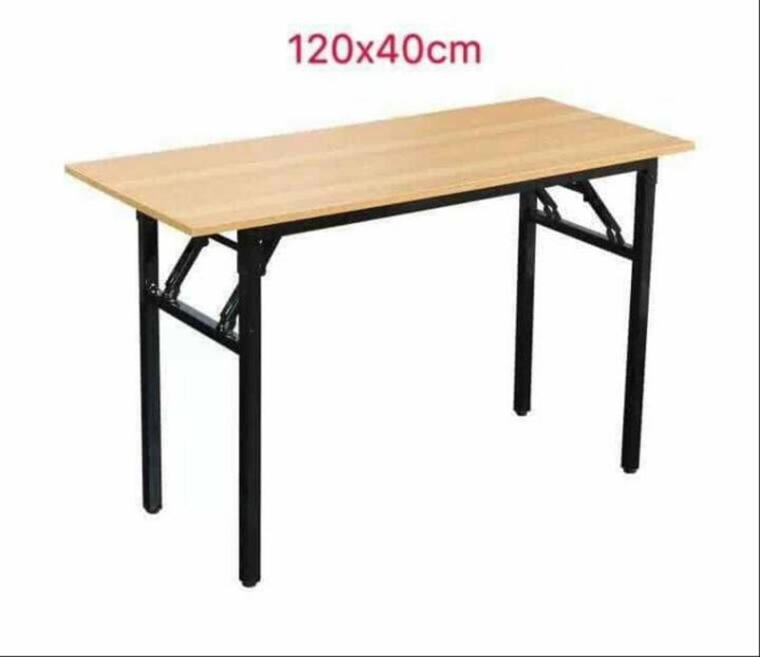 bang so sanh ban gap voi showroom viet nam lam nen