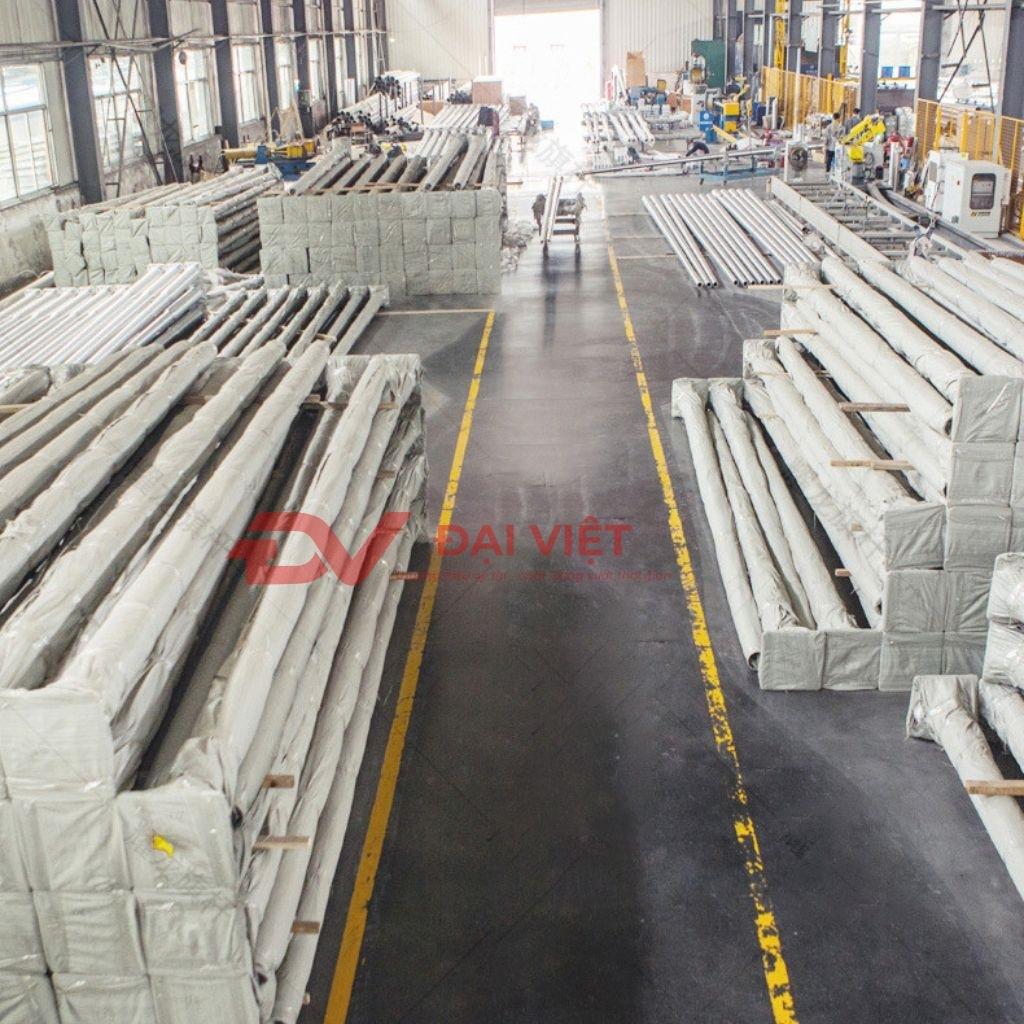 Chân đế chắc chắn và chịu lực cao
