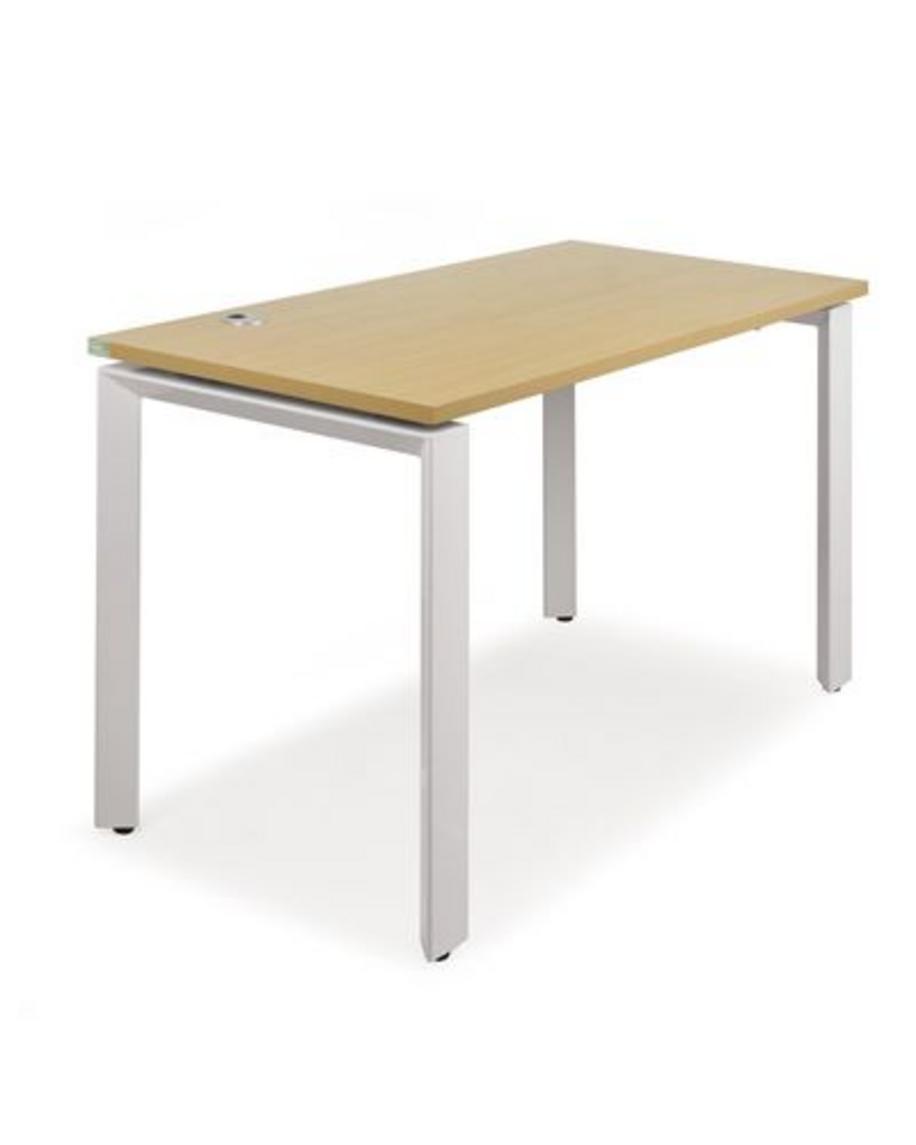 Bàn 1906B16 với chân sắt trắng và mặt bàn gỗ công nghiệp trong văn phòng hiện đại