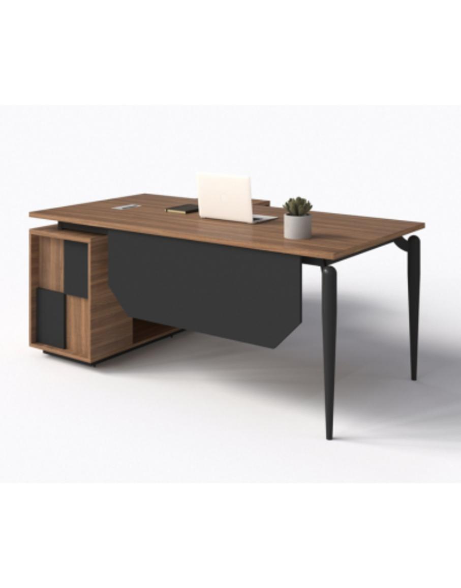 Bàn lãnh đạo 241BLD18