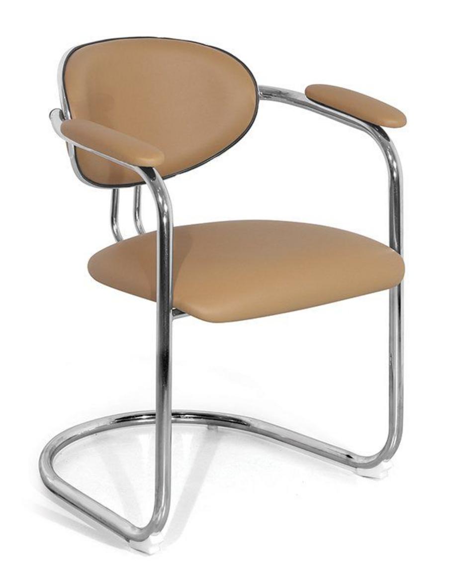 Đệm bọc da PU cao cấp, mềm mại, dễ dàng làm sạch.