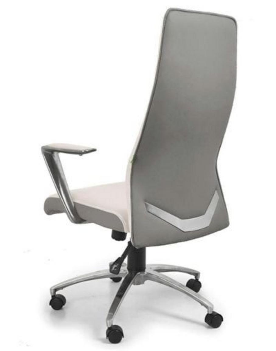 Ghế xoay GX253B-HK (S10) với thiết kế sang trọng và chất liệu da công nghiệp cao cấp.