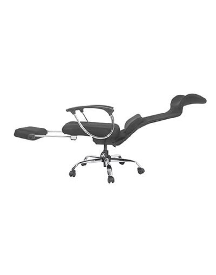 Đệm chân rút tiện dụng mang lại thư giãn và thoải mái ngay tại văn phòng.