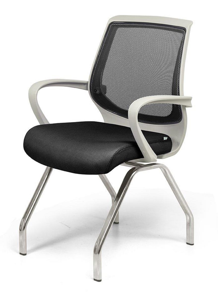 Đệm lưng lưới thoáng khí cho cảm giác mát mẻ, dễ chịu.