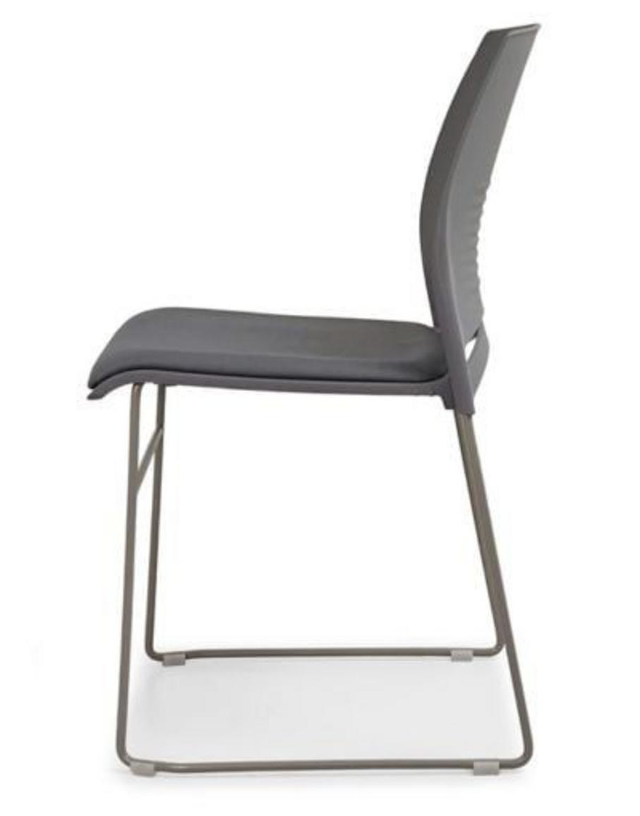 Khung thép sơn tĩnh điện chắc chắn của Ghế tựa GT2410B-S đảm bảo độ bền lâu dài