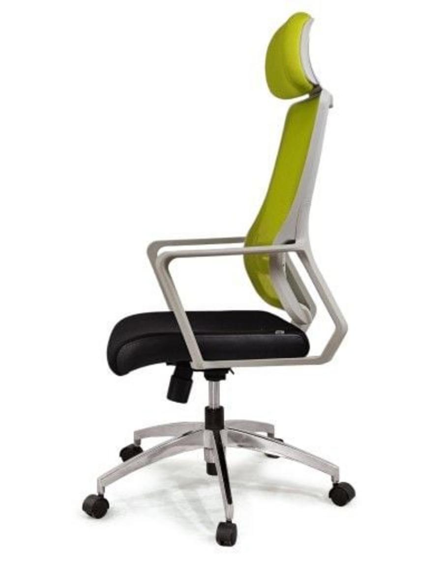 Thiết kế lưng trung có tựa đầu giúp hỗ trợ tư thế ngồi đúng và thoải mái cả ngày.