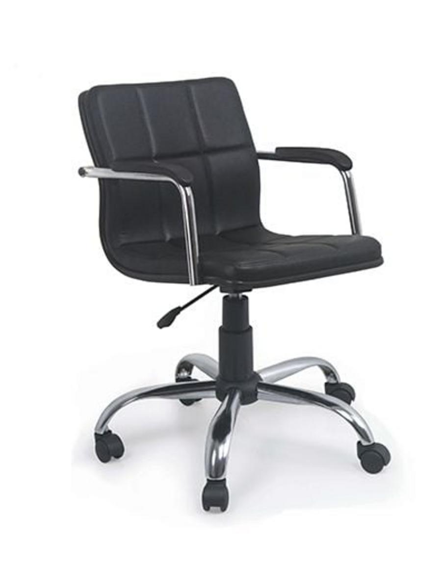 Thiết kế chân sao mạ chắc chắn, sang trọng của Ghế xoay GX234-M.