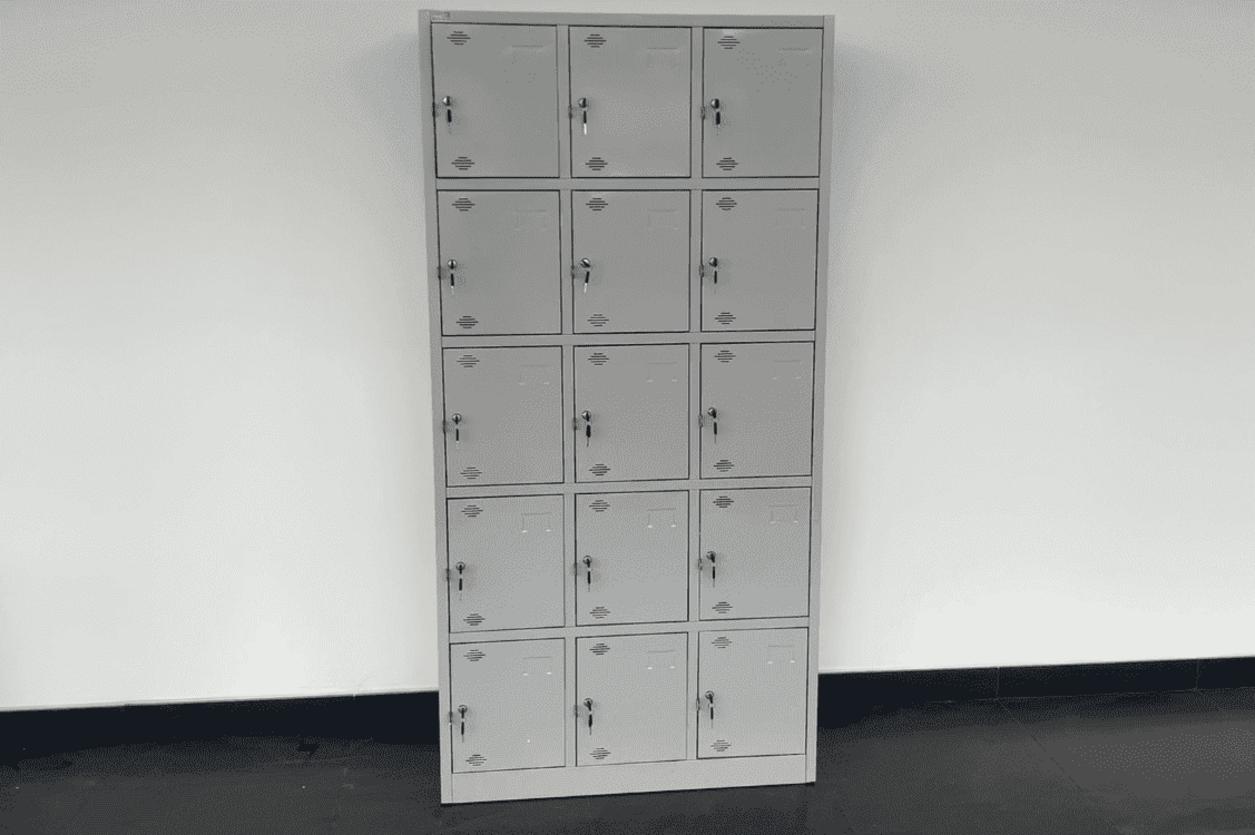 Tủ sắt TS15B với 15 khoang khóa riêng biệt tối ưu bảo mật và phân chia tiện lợi.