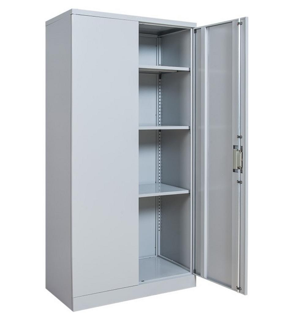 Cánh cửa sắt mở rộng giúp truy cập hồ sơ thuận tiện.