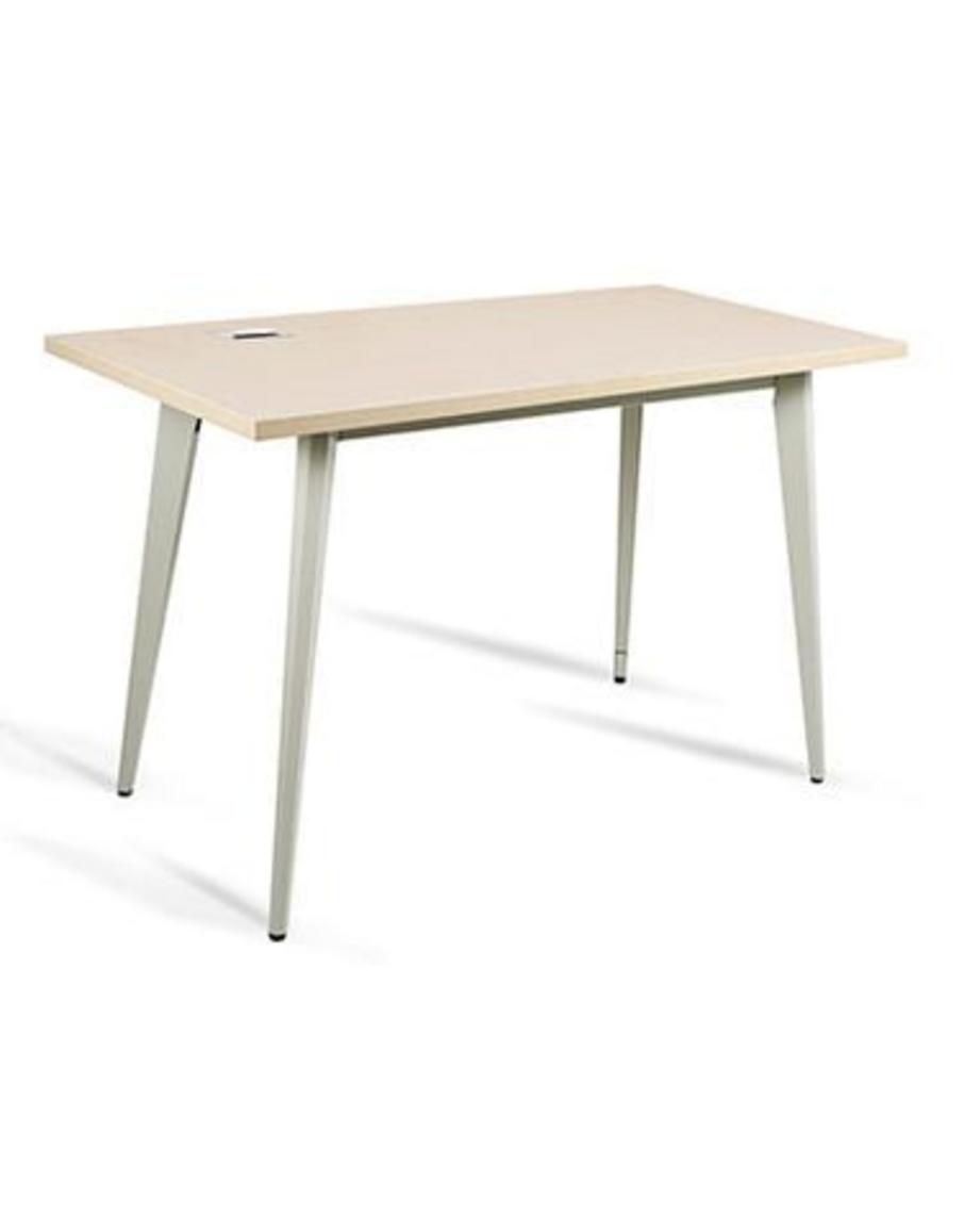 Chất liệu sắt sơn tĩnh điện giúp Khay Bàn K-BS12H chống gỉ hiệu quả và bền đẹp theo thời gian.