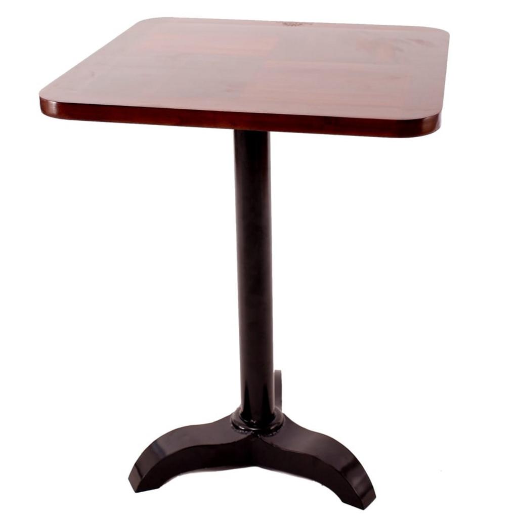 Bàn Fansipan Alto thiết kế tinh tế, bền đẹp, phù hợp mọi không gian ngoài trời.