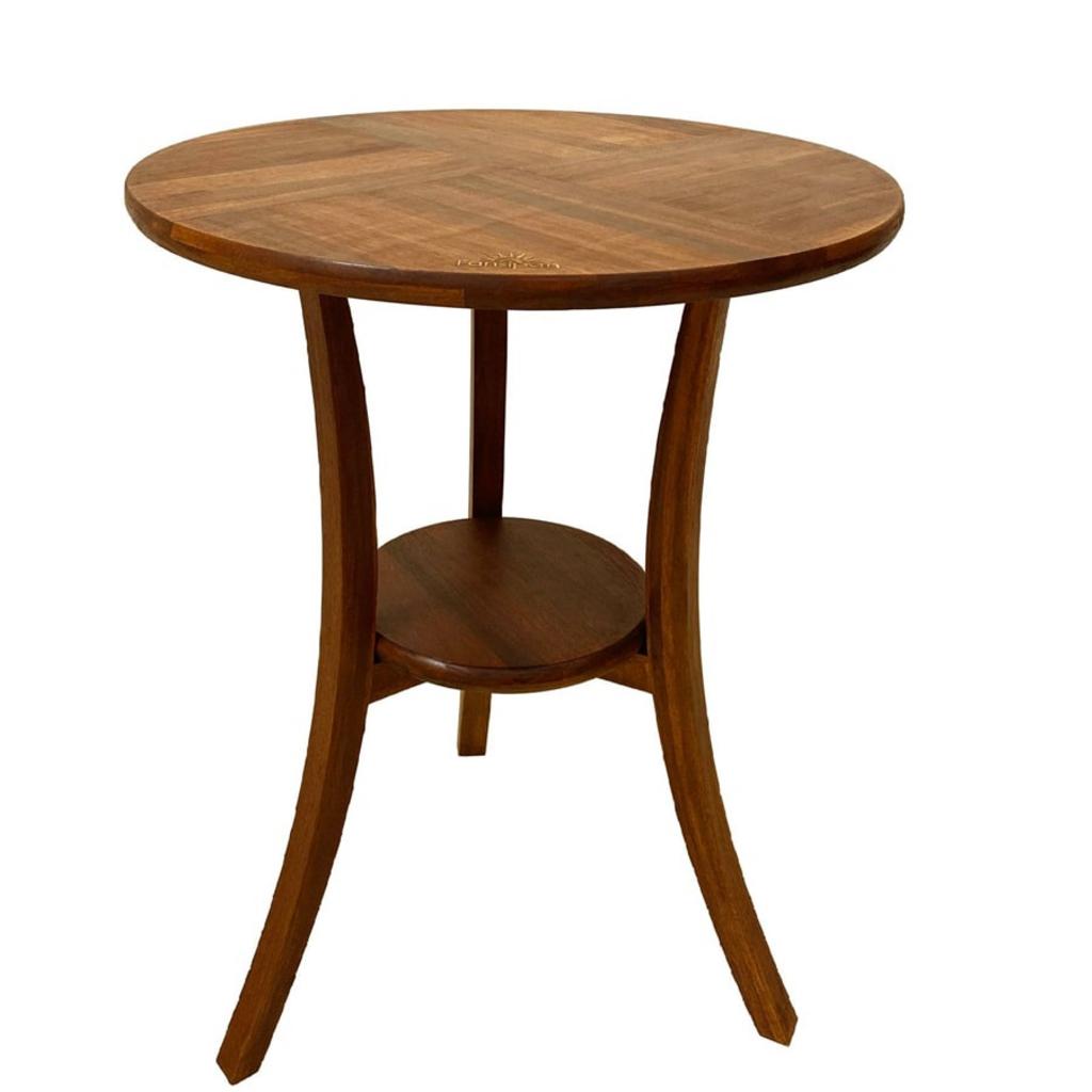 Bàn Fansipan Valley 01 với thiết kế sang trọng, chất liệu gỗ Acacia tự nhiên phù hợp không gian ngoài trời.