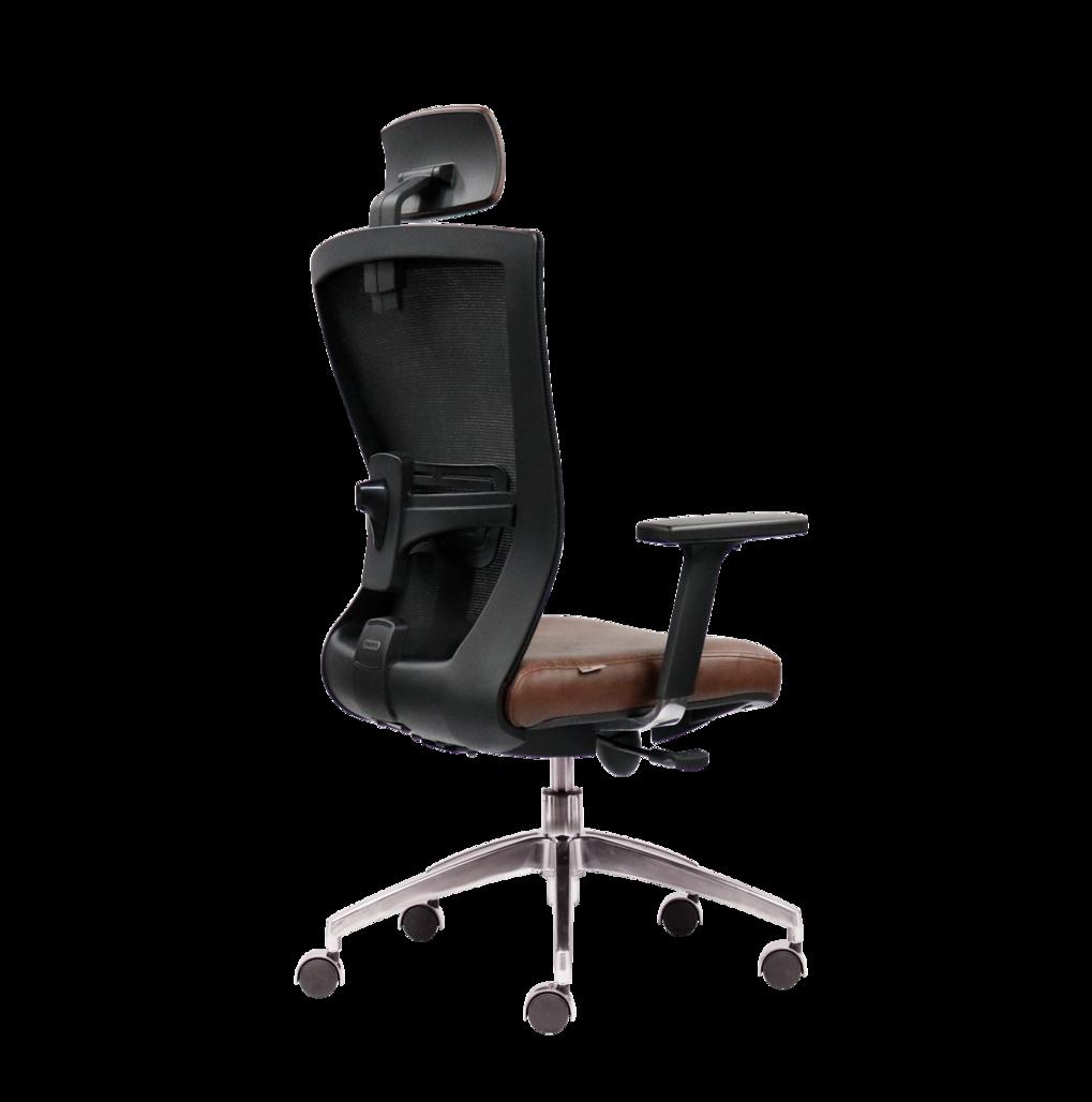 Bộ điều khiển đa chức năng giúp tùy chỉnh nhanh cho tư thế thoải mái.