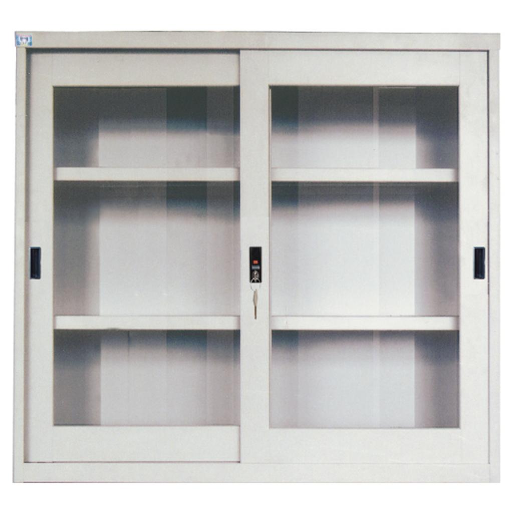 Chân cao su chống trượt giúp tủ đứng vững và bảo vệ bề mặt sàn văn phòng.