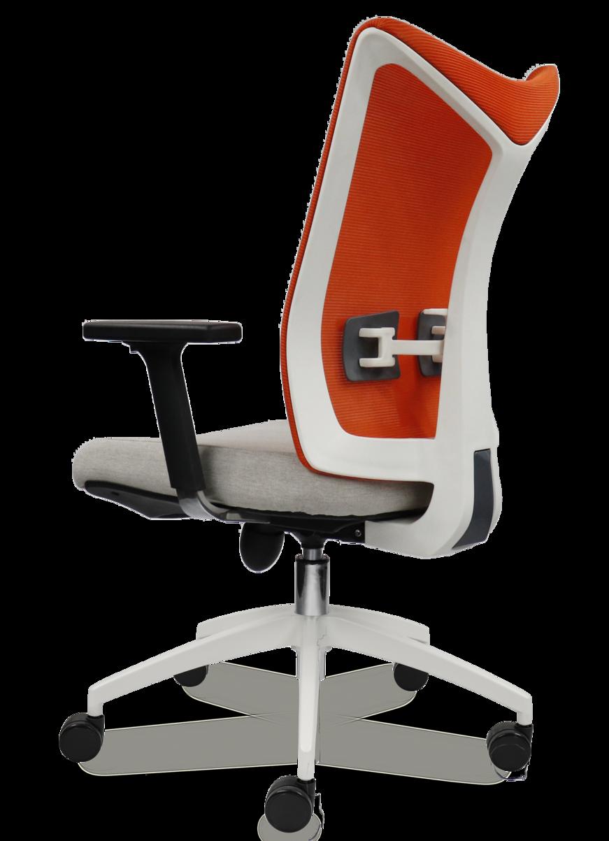 Chân ghế mạ chrome hoặc nhôm đúc tối ưu độ bền và tính thẩm mỹ.