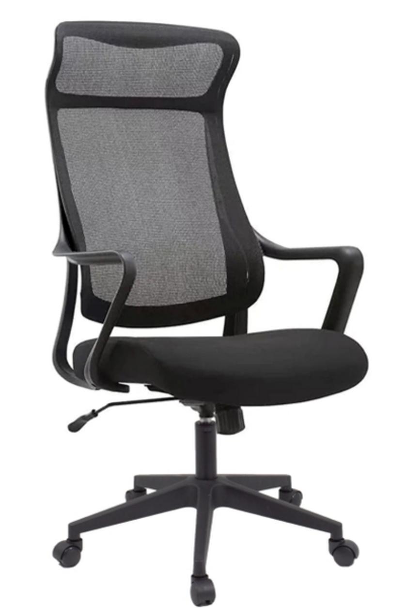 Chân ghế inox 201 bền bỉ và chân bánh xe linh hoạt thuận tiện.