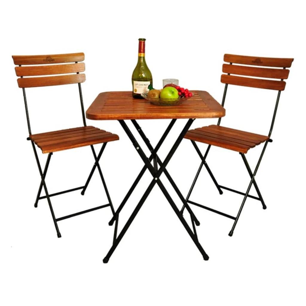 Chân sắt được sơn tĩnh điện giúp tăng tuổi thọ và sự bền bỉ cho bàn.