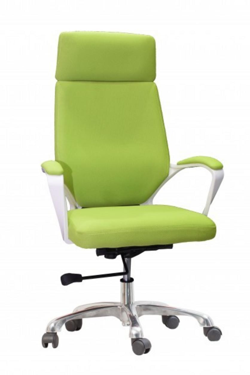 Chân xoay 5 cạnh cùng bánh xe nylon giúp di chuyển ghế nhẹ nhàng và an toàn.