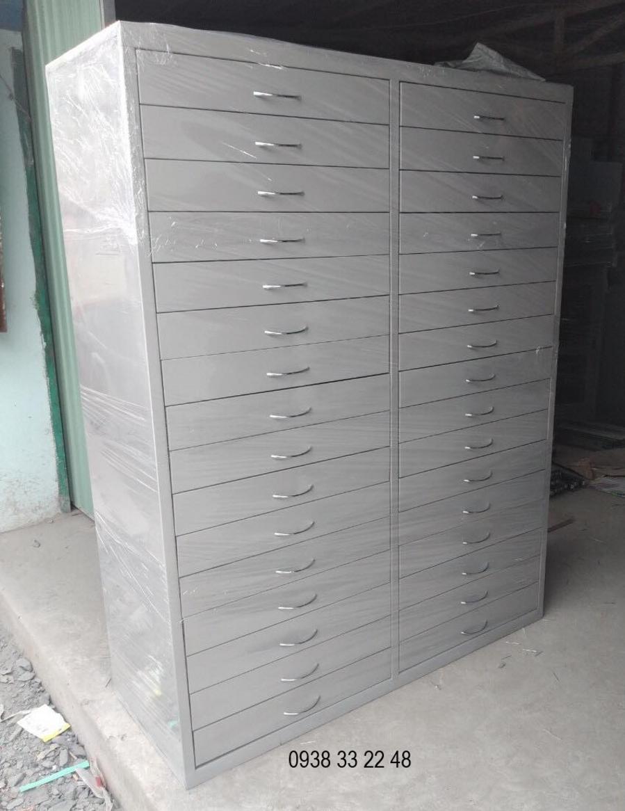 Chi tiết vật liệu sắt cuộn cán nguội, dày 0.5–0.7mm, đảm bảo độ bền cho tủ.