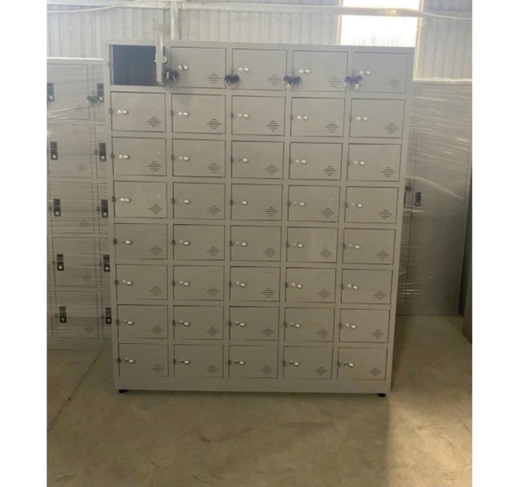 Thép dày 0.5–0.7 mm và mối hàn chắc chắn — bền trong môi trường công nghiệp.