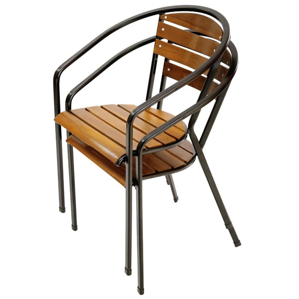 Gỗ Acacia tự nhiên được xử lý chống nước giúp ghế bền bỉ theo thời gian.