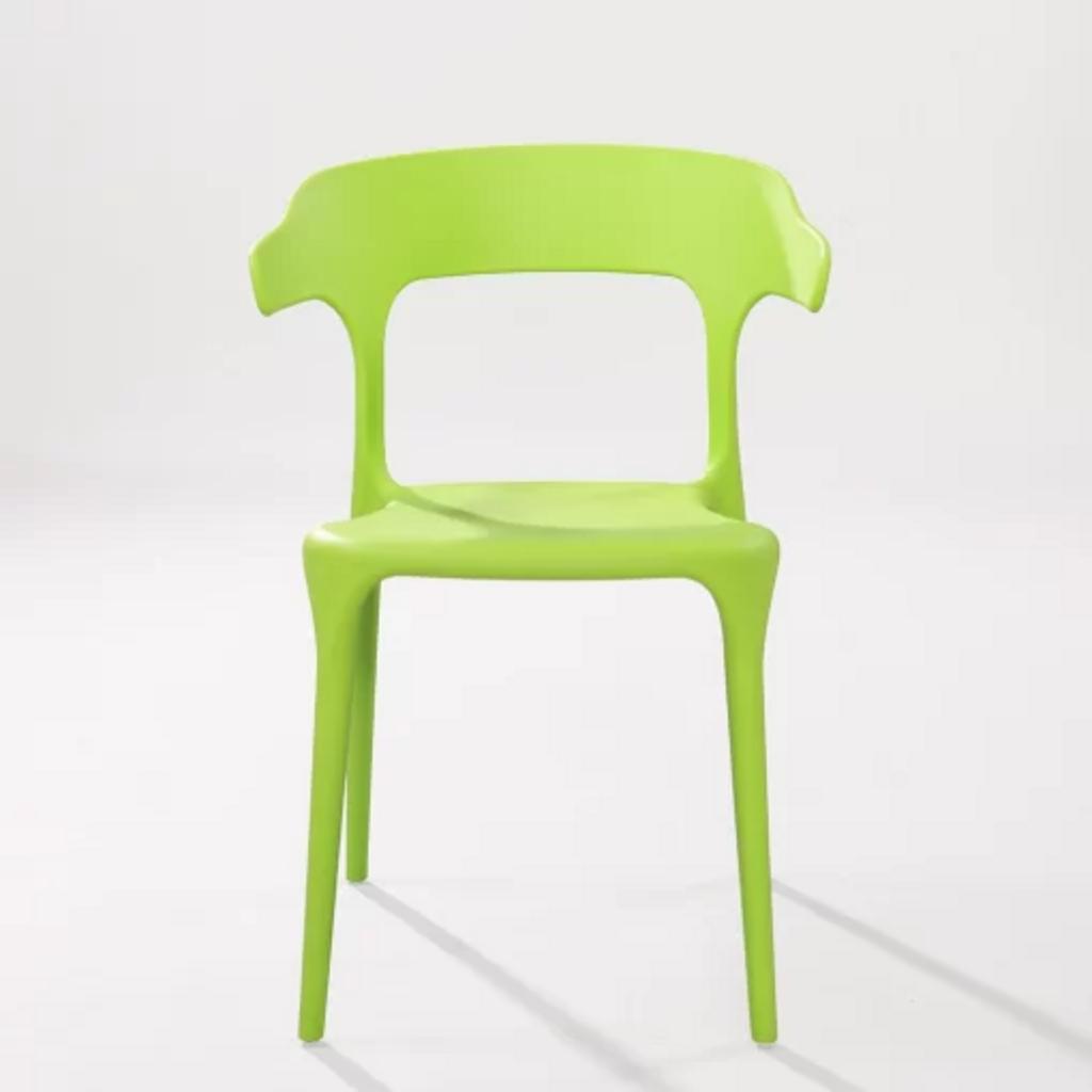 Ghế 3001 với chất liệu nhựa PP cao cấp nguyên khối chống thấm nước.