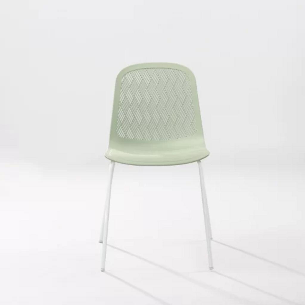 Chất liệu nhựa PP nguyên sinh giúp Ghế 3003A bền đẹp và dễ vệ sinh.