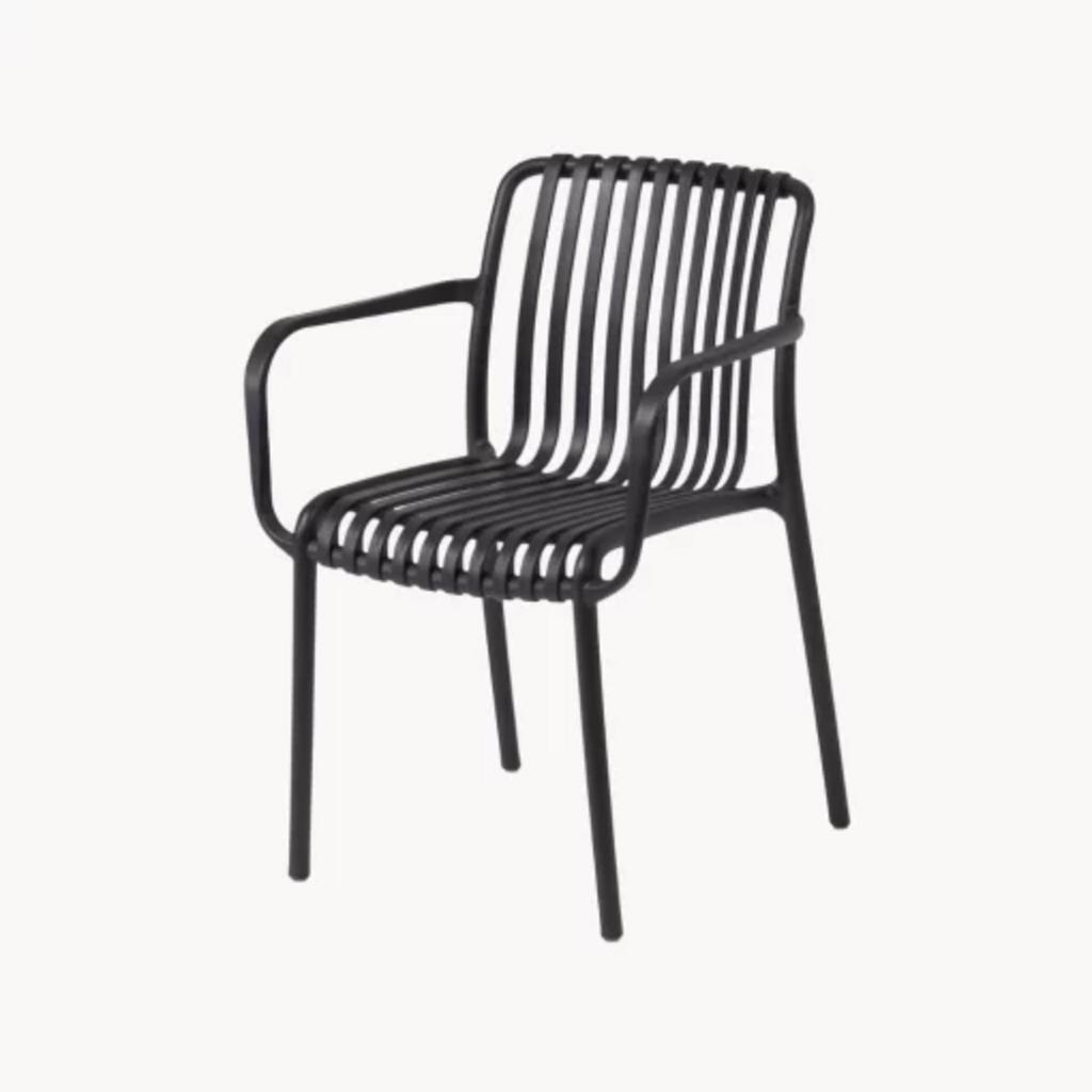 Hình ảnh cận cảnh chất liệu nhựa PP nguyên sinh đúc liền khối của Ghế 3046, thể hiện độ bền và chất lượng cao.