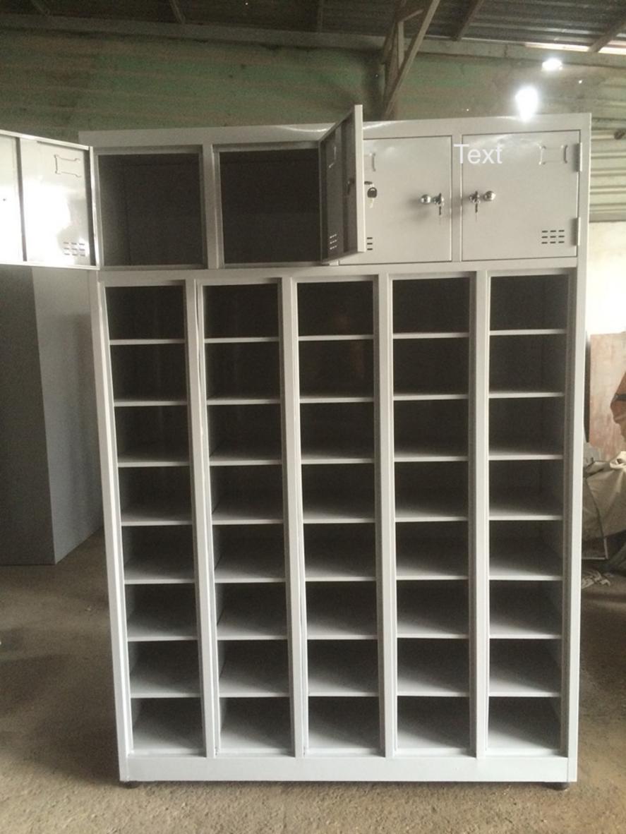 Chất liệu sắt và tole dày kết hợp sơn tĩnh điện giúp sản phẩm luôn bền đẹp, chống ăn mòn theo thời gian.