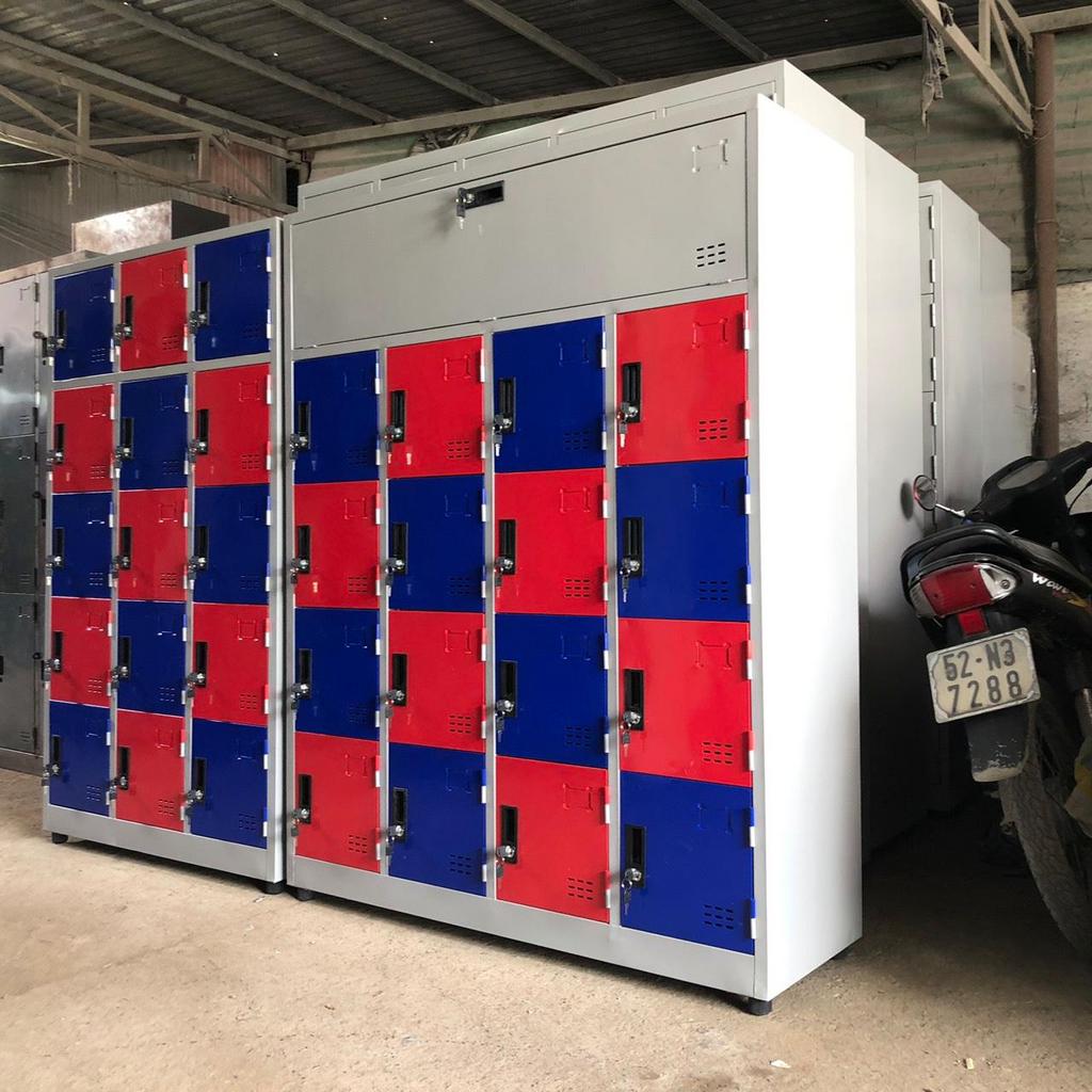 Chất liệu sắt thép dày 0,5-0,7mm bảo vệ chắc chắn cho tủ locker.