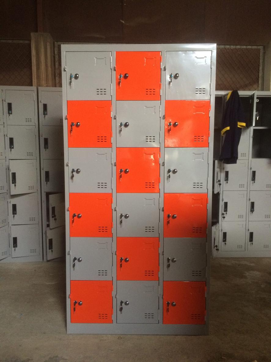 Chất liệu sắt thép sơn tĩnh điện cao cấp chống gỉ sét cho tủ locker.