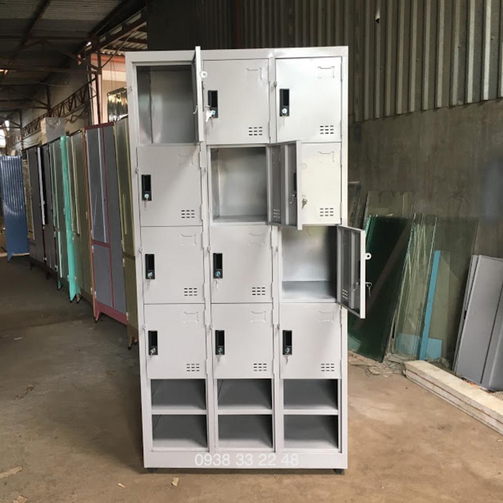 Chất liệu thép sơn tĩnh điện bền bỉ với lớp phủ chống gỉ sét, giúp tủ locker luôn mới và sạch.