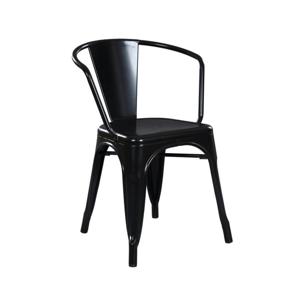 Chịu tải lên đến 120kg, ghế đảm bảo an toàn và bền bỉ cho mọi người dùng.