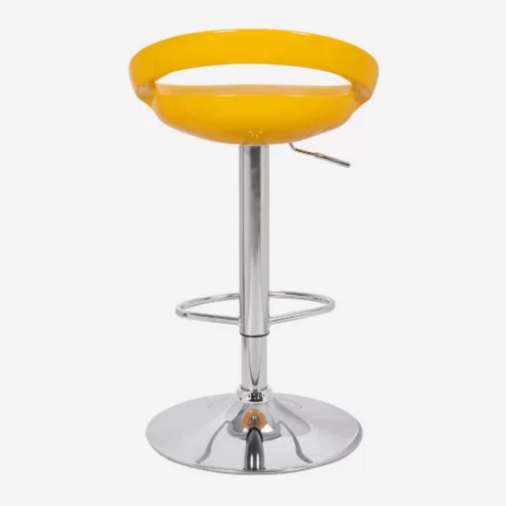 Ghế xoay 360 độ giúp người dùng linh hoạt di chuyển dễ dàng.