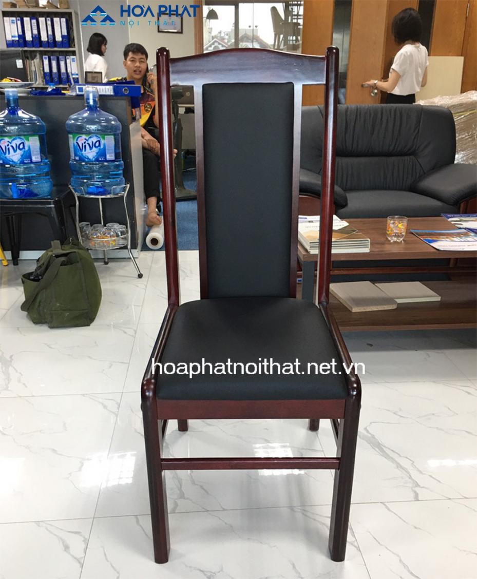 Công nghệ ép đúc mút hiện đại tạo nên đệm êm ái và bền bỉ cho Ghế hội trường DP K611.