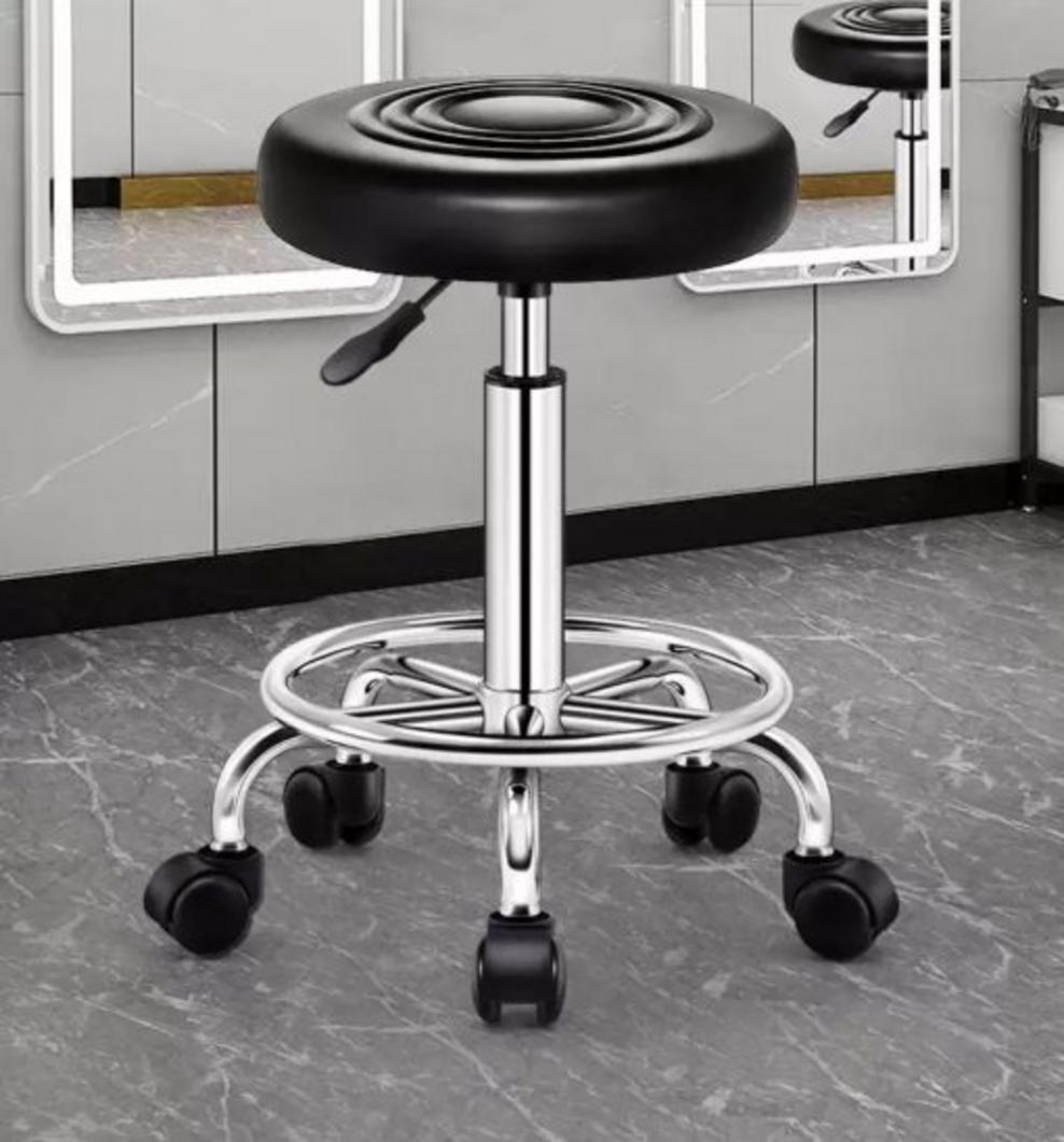 Da simili CLEO cao cấp tạo cảm giác sang trọng và tiện lợi.