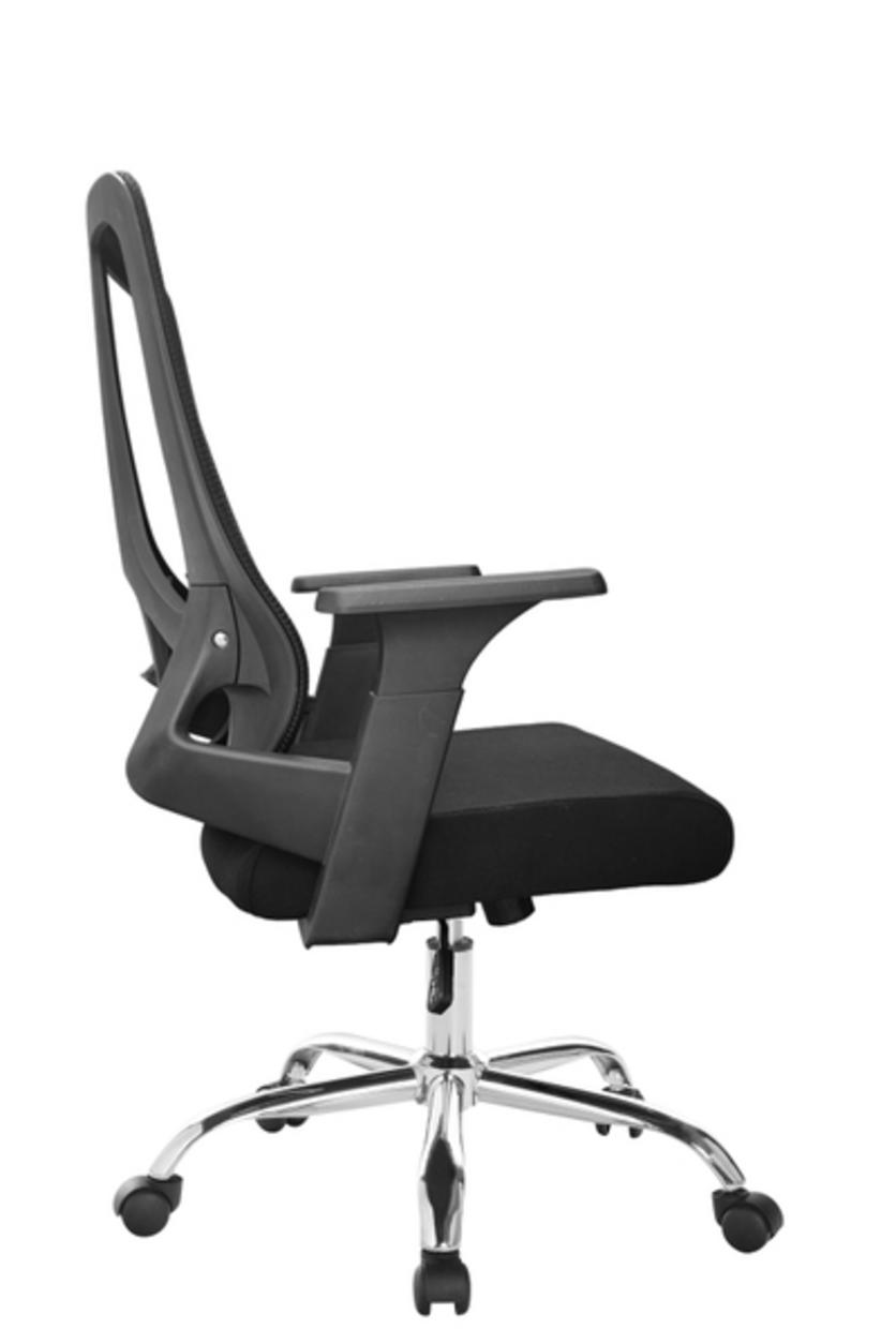 Đệm mút xốp đàn hồi cao giúp người dùng ngồi lâu mà không bị đau mỏi.