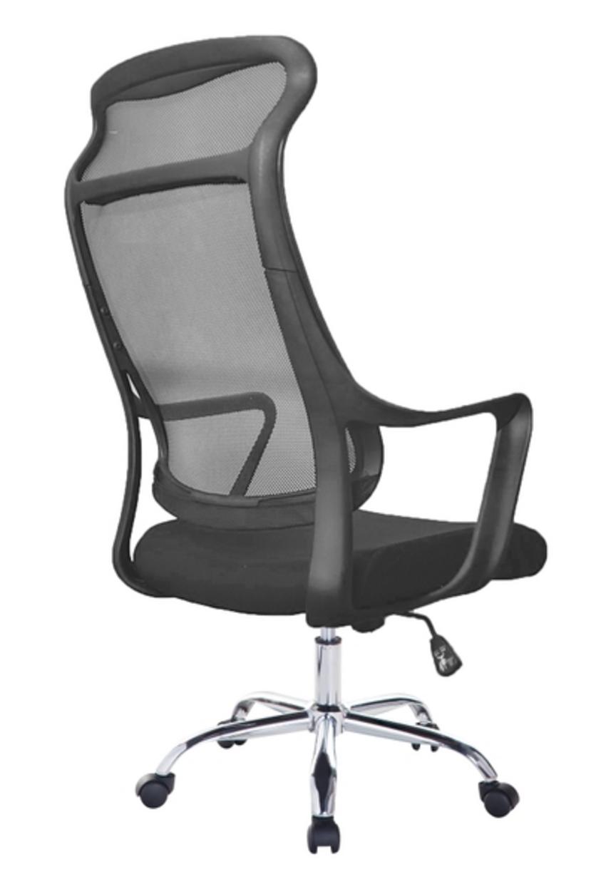 Đệm mút xốp đàn hồi cao, bọc nhiều lựa chọn vải, mang lại sự êm ái tối ưu.